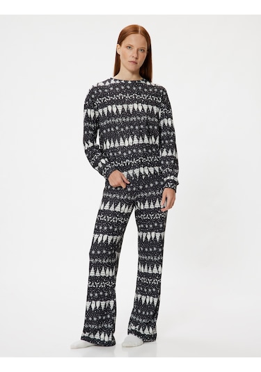 Koton Yılbaşı Temalı Pijama Üstü Baskılı Uzun Kollu Bisiklet Yaka Siyah Desenli 5wlk40007mk Siyah Koton Yılbaşı Temalı Pijama Üstü Baskılı Uzun Kollu Bisiklet Yaka Siyah Desenli 5wlk40007mk Siyah