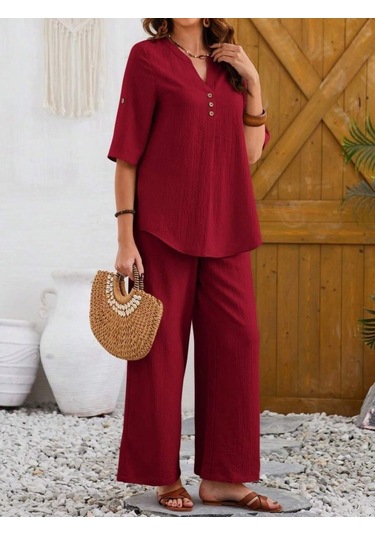 Kadın Kısa Kollu V Hakim Yaka Düğmeli Bürümcük Bluz Ve Pantolon Ikili Takım Bordo