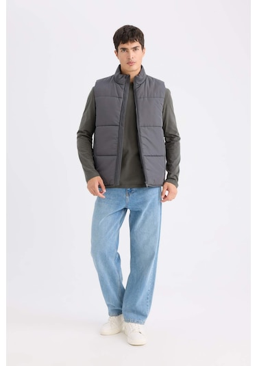 DeFacto Regular Fit Dik Yaka Fermuarlı Şişme Yelek D6286AX25SPAR104