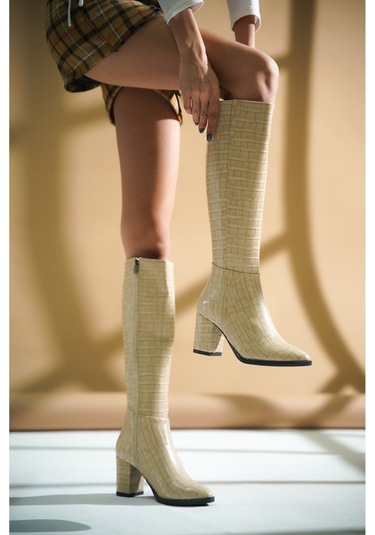 Kleo Bej Krokodil Deri Topuklu 7cm Yanı Fermuarlı Günlük Kullanım Çizme Bej Kroko