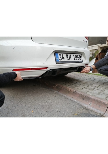 Vw Passat B8 Difüzör 2015 - 2018 Mükemmel Görünüm Parlak Siyah