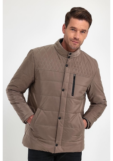 Erkek Krem Standart Fit Normal Kesim Içi Kürklü Dik Yaka Çıtçıt Detaylı Fermuarlı Kışlık Mont-Krem