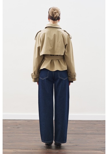 Kemerli Kısa Trençkot Kum Kum