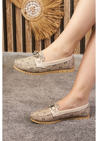 Günlük Kadın Babet Dikiş Detaylı Metal Tokalı Suni Deri Rahat Hafif Alçak Topuklu Ayakkabı 03 Bej Günlük Kadın Babet Dikiş Detaylı Metal Tokalı Suni Deri Rahat Hafif Alçak Topuklu Ayakkabı 03 Bej