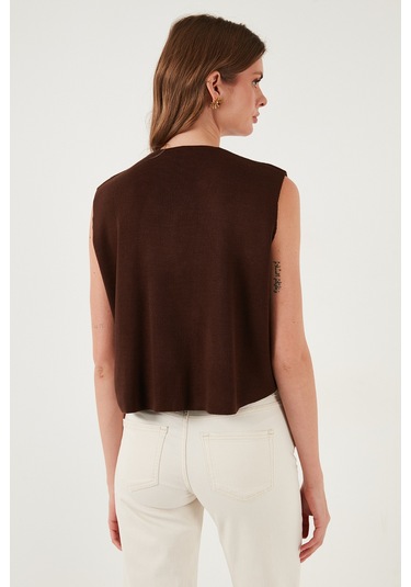 Lela Standart Fit V Yaka Düğmeli Triko Bayan Yelek 4616177 Kahve