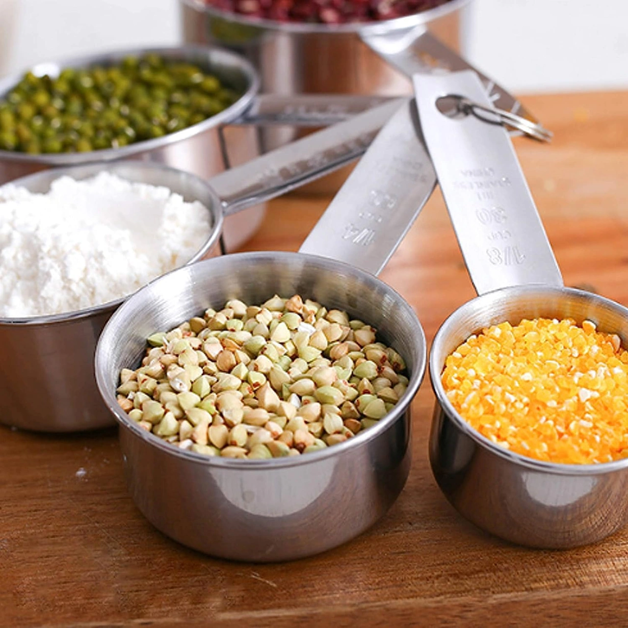 Xiyyadms 11 Parça Paslanmaz Çelik Ölçüm Seti: 5 Ölçü Kase 30-250ml + 5 Kaşık 0.5-15ml + Düzleştirici Aracı Gümüş Gümüş