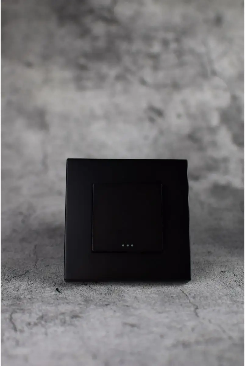 Vo'stabl Siyah Tek Tuşlu Aydınlatmasız Işık Anahtarı 153855205