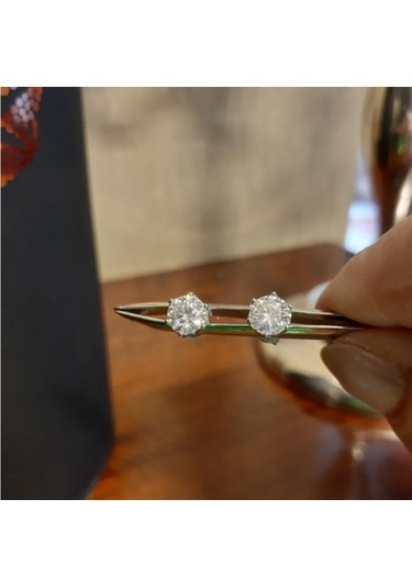 Mavi Bagueringen Gerçek 0.5-1 Karat D Renk Mozanit Saplama Küpe Kadınlar Için En Kaliteli 925 Ayar Gümüş Köpüklü Düğün Takı