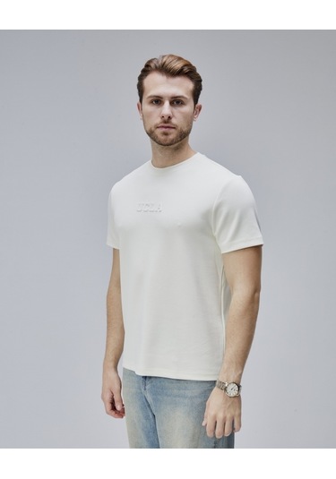 Canary Kemik Rengi Bisiklet Yaka Gofre Baskılı Modal Kumaş Standard Fit Erkek Tshirt Kemik Rengi