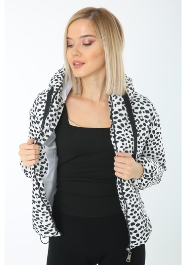 Ladıes Fırst 6001-D02 Beyaz Siyah Desenli Şişme Mont Kapüşonlu