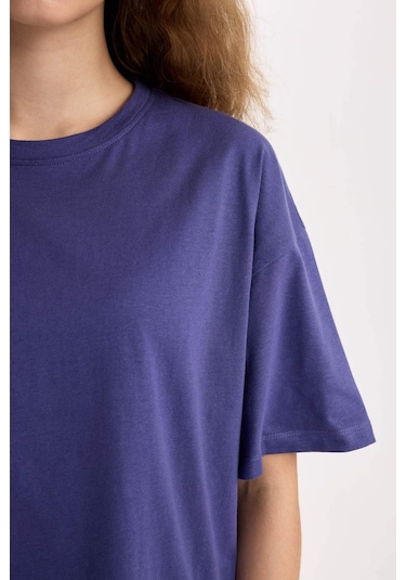 DeFacto Oversize Geniş Kalıp Bisiklet Yaka Baisc Düz Kısa Kollu Tişört V4136AZ25SMPR160 DeFacto Oversize Geniş Kalıp Bisiklet Yaka Baisc Düz Kısa Kollu Tişört V4136AZ25SMPR160