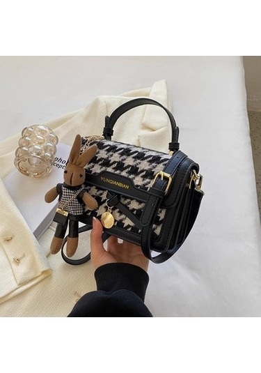 Fly Word Omuz Çapraz Askılı Çanta Beyaz - Siyah 49 - 12 - 35 Cm 414569 Beyaz - Siyah