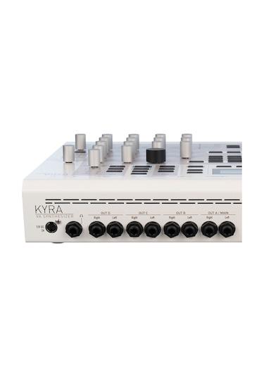 Waldorf Kyra virtual Analog Fpga-based Synthesizer