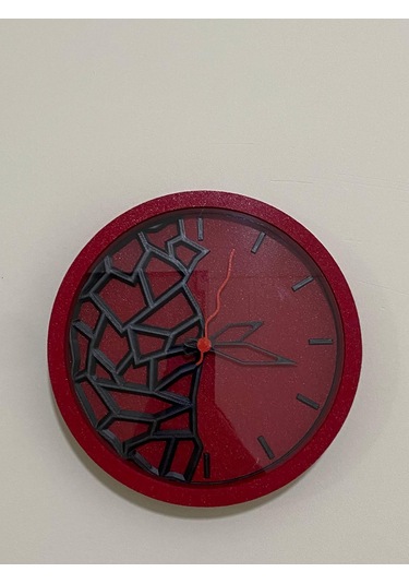 Modern Sanat Dokunuşuyla Parçalanan Zaman Duvar Saati Kırmızı Zemin Ve Kırmızı Kasa Siyah