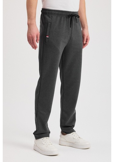 Antrasit Erkek Fermuarlı Cepli Nakış Detaylı Düz Paça Rahat Kesim Günlük Eşofman Altı Antrasit