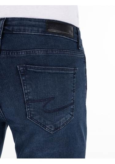 Colins 041 Danny Dar Kesim Düşük Bel Dar Paça Koyu Mavi Erkek Pantolon 001 Colins 041 Danny Dar Kesim Düşük Bel Dar Paça Koyu Mavi Erkek Pantolon 001