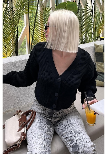 Madmext Siyah Uzun Kollu Düğmeli Crop Hırka Mg2198 Siyah