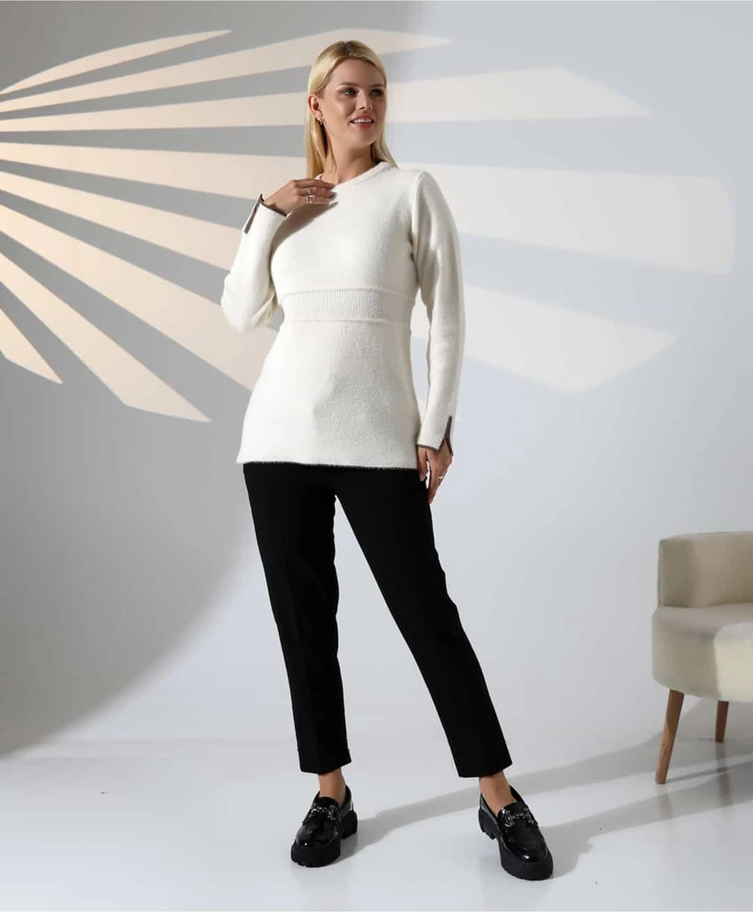 Bel Detaylı Yumuşak Triko Kazak Taş