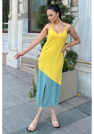 Kadın Sarı Fitilli Kumaş, Asimetrik Bloklu, Yırtmaçlı, Rahat Kesim, Askılı Uzun Elbise Sarı Kadın Sarı Fitilli Kumaş, Asimetrik Bloklu, Yırtmaçlı, Rahat Kesim, Askılı Uzun Elbise Sarı