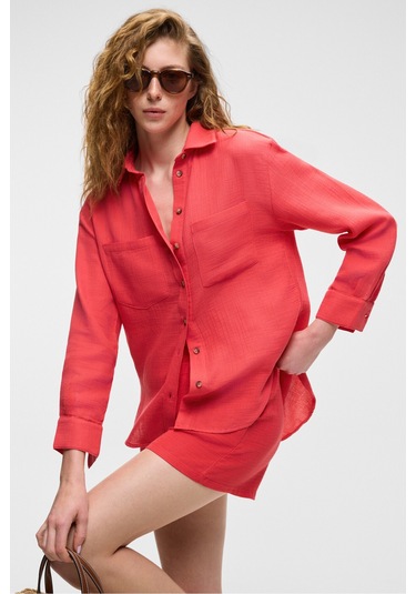 Rea Kadın %100 Pamuk Müslin Kumaş Rahat Kesim Düğmeli Regular Fit Nar Çiçeği Gömlek