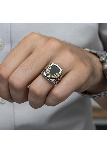 Alyans Evim Kartal Motifli Kare Siyah Oniks Taşlı 925 Gümüş Erkek Yüzük