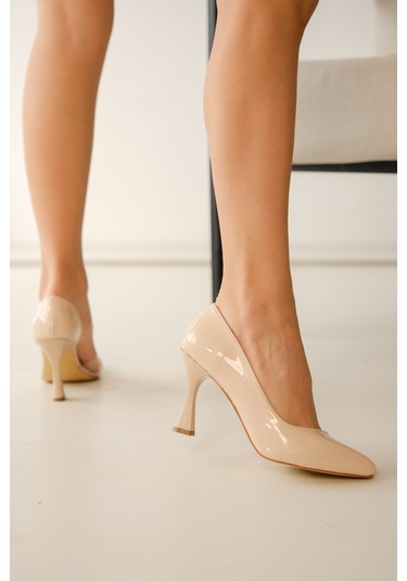 Violet Bej Rugan Burnu Şeffaf Detaylı Günlük Kullanım Stiletto Bej Rugan