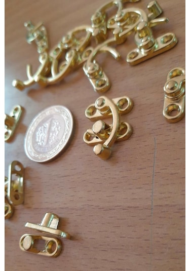 Küçük Yay Gözü Kancalı Kilit Sarı 10 adet Kutu Sandık ve Kapak Klipsi 20x24 mm