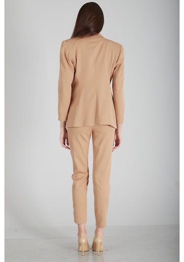 Feminist Camel Klasik Yaka Ceketli Takım 0106309.09 Camel