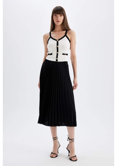 Defacto Esnek Belli Basic Düz Pilise Aerobin Midi Etek B9014AX24AUBK81 Siyah Defacto Esnek Belli Basic Düz Pilise Aerobin Midi Etek B9014AX24AUBK81 Siyah