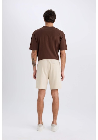 DeFacto Regular Fit Düz Paça Basic Düz Şort B8672AX25SPBG702