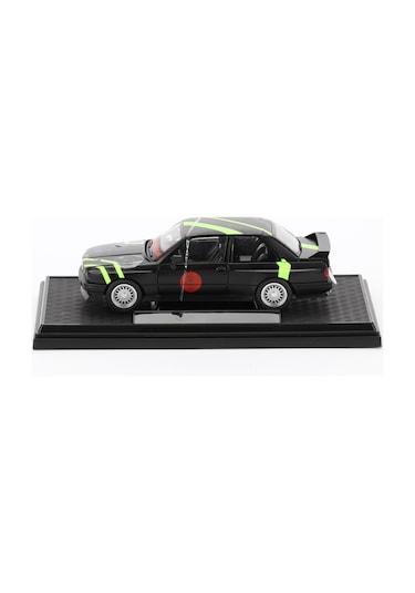 1:24 Ölçek Sesli Işıklı 4 Kapısı Kaput Ve Bagajı Açılan Stantlı Model Araç E30 Siyah