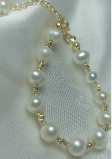 24k Altın Kaplama Gerçek İnci Dorika Detaylı Bileklik Beyaz Tek E