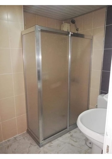 Nokta Duşakabin Teknesiz Mika Duşakabin Önden Girişli Yan Sabit Panel Şeffaf