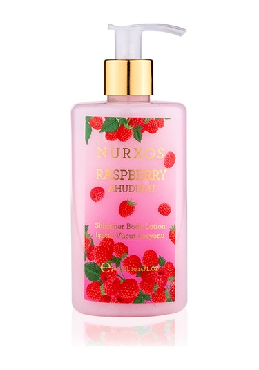 Nurxos 9888 Raspberry Ahududu Hediyelik Kutulu 3'lü Set Vücut Spreyi & Losyon & Duş Jeli