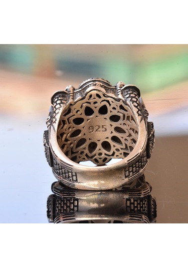 Erkekler İçin Lüks 925 Ayar Gümüş Yüzük - Yakut Taşlı - Zarif Ve Görkemli Tasarım Gümüş