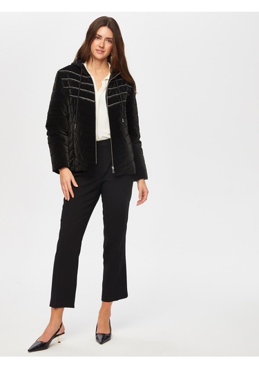 Zincir Şerit Detaylı Kadife Görünümlü Kapitone Mont 005 Us25kmt00510 Siyah
