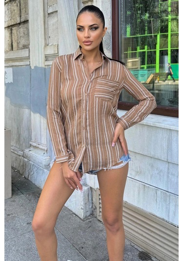 Kadın Kahverengi Uzun Kol Özel Kumaş Tek Cep Gömlek Dik Çizgili Arkası Uzun Basic Kesim Gömlek Kahve