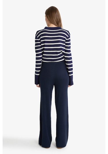 Defacto Regular Fit Basic Düz Beli Lastikli Düz Paça Triko Pantolon D6912ax25wnnv235 Lacivert-nv235 Defacto Regular Fit Basic Düz Beli Lastikli Düz Paça Triko Pantolon D6912ax25wnnv235 Lacivert-nv235