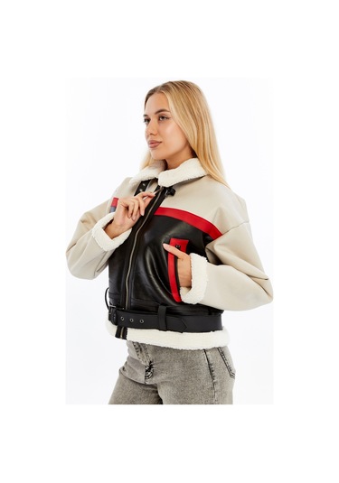 Kadın Siyah Kürklü Tokalı Crop Mont Siyah