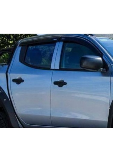 Ducki Mitsubishi L200 2015 Sonrası Sensörlü Kapı Kolları Siyah