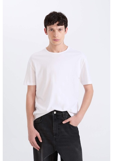 Defacto %100 Pamuk Regular Fit Bisiklet Yaka Kısa Kollu Ağır Kumaş Tişört D5481ax25spwt34 Beyaz Defacto %100 Pamuk Regular Fit Bisiklet Yaka Kısa Kollu Ağır Kumaş Tişört D5481ax25spwt34 Beyaz