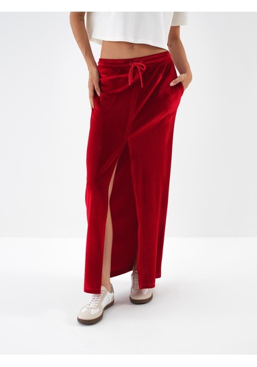 Kırmızı Lüks Dokulu Soft Kadife Regular Fit Etek 270404 Kırmızı Kırmızı Lüks Dokulu Soft Kadife Regular Fit Etek 270404 Kırmızı