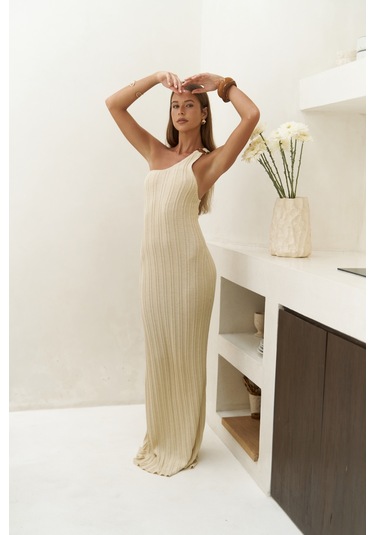 Endah Halka Detaylı Asimetrik Bej Uzun Triko Elbise Bej