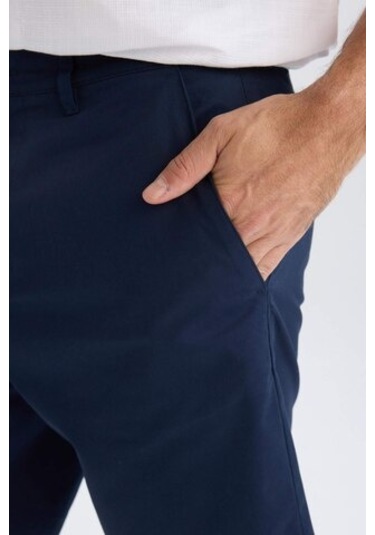 Defacto %100 Pamuk Regular Fit Gabardin Bermuda Şort C7684ax25spnv135 Lacivert