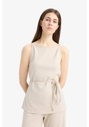 DeFacto Regular Fit Kayık Yaka Bağcıklı Pike Kolsuz Bluz	 E5778AX25SPBG187