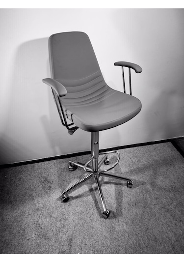 Tekerlekli Gri Deri Rahat Kollu Bar Sandalye Modelleri Gri