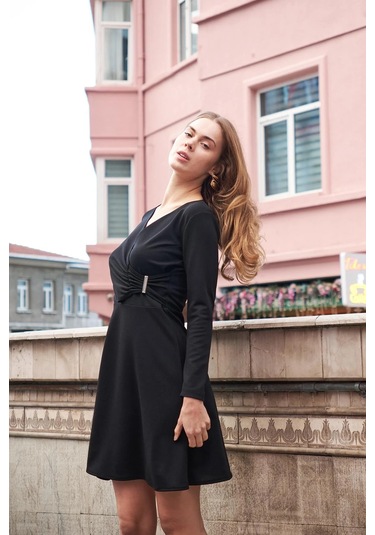 Kadın Likralı Krep Kumaş Kruvaze Anvelop Büzgülü Eteği Çan Uzun Kol Diz Boy Elbise-siyah Siyah