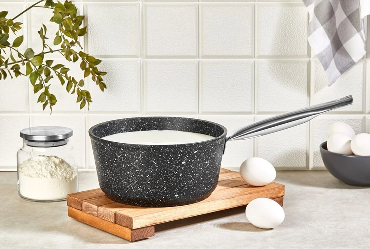 Black Lıne 16 Cm Sütlük Siyah