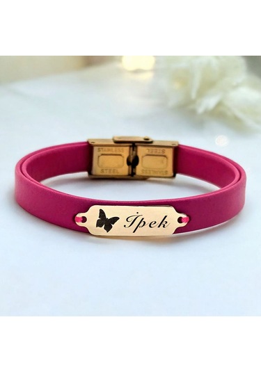 Archin İpek İsmine Özel Kelebek Figürlü 14 Ayar Altın Plakalı Doğal Pembe Derili Hediye Bileklik-651isim İpek