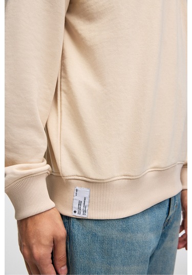 AUGUST Erkek %100 Pamuk Yarım Fermuarlı Yakalı Cepli Süs Etiketli Bej Sweatshirt